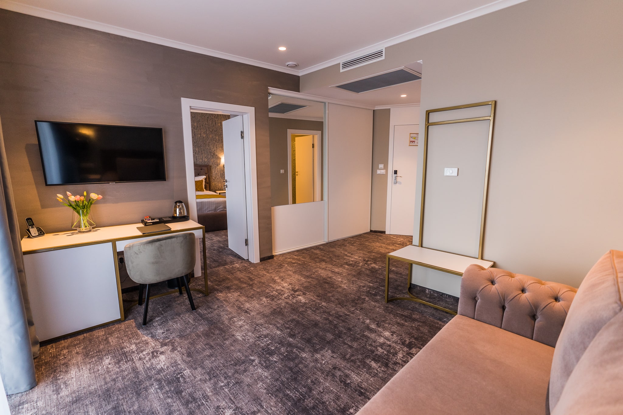 Apartament cu balcon